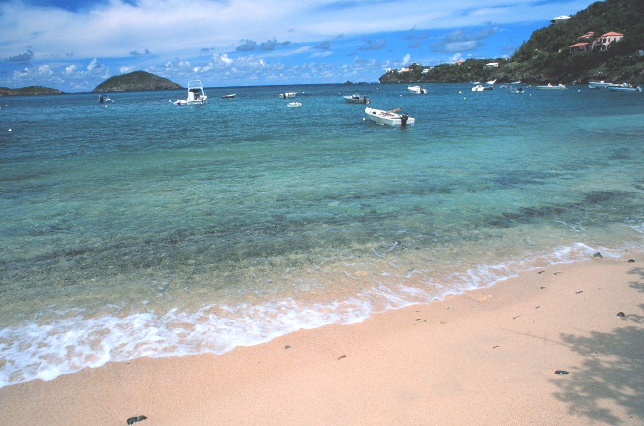 Fishing and pleasure boats at Hull Bay (Image credit: Mr. William B. Folsom) Fishing and pleasure boats at Hull Bay