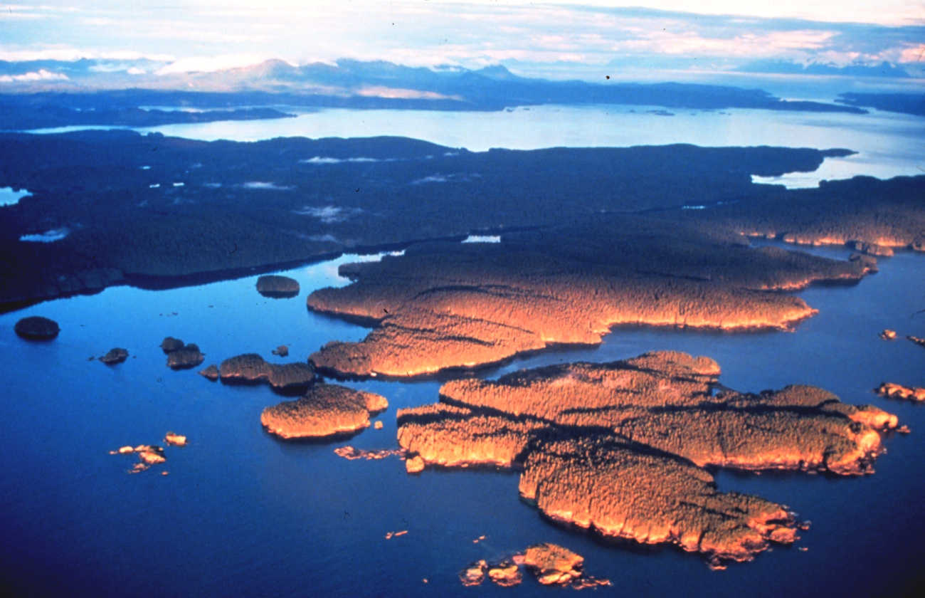 Late afternoon sun illuminates islands and mountains of Prince William Soundarea (Image credit: EXXON VALDEZ Oil Spill Trustee Council) Late afternoon sun illuminates islands and mountains of Prince William Soundarea