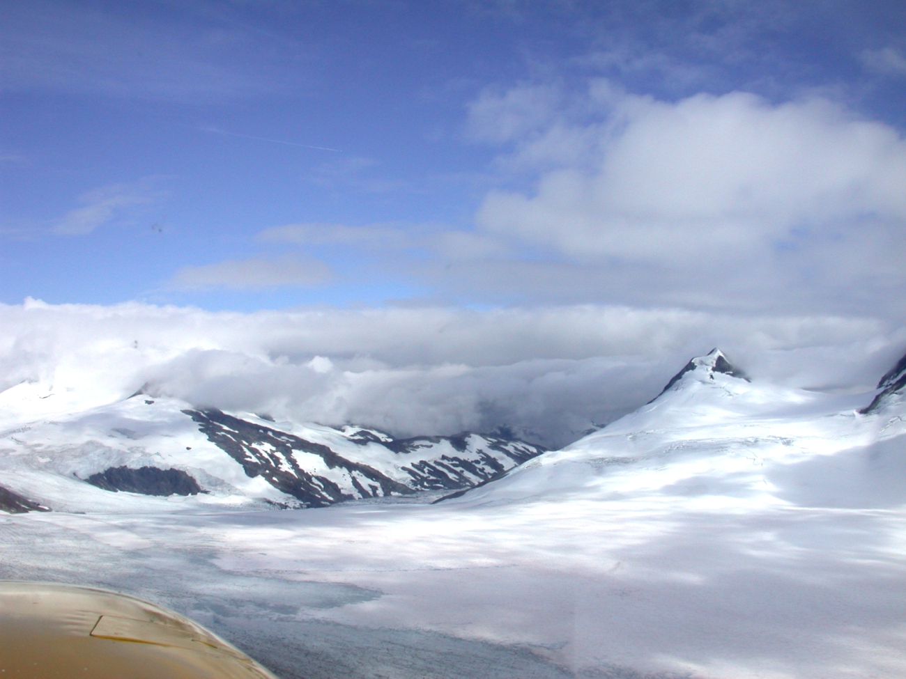 Float plane sightseeing along the Richardson Highway (Image credit: Dr. Igor Smolyar) Float plane sightseeing along the Richardson Highway