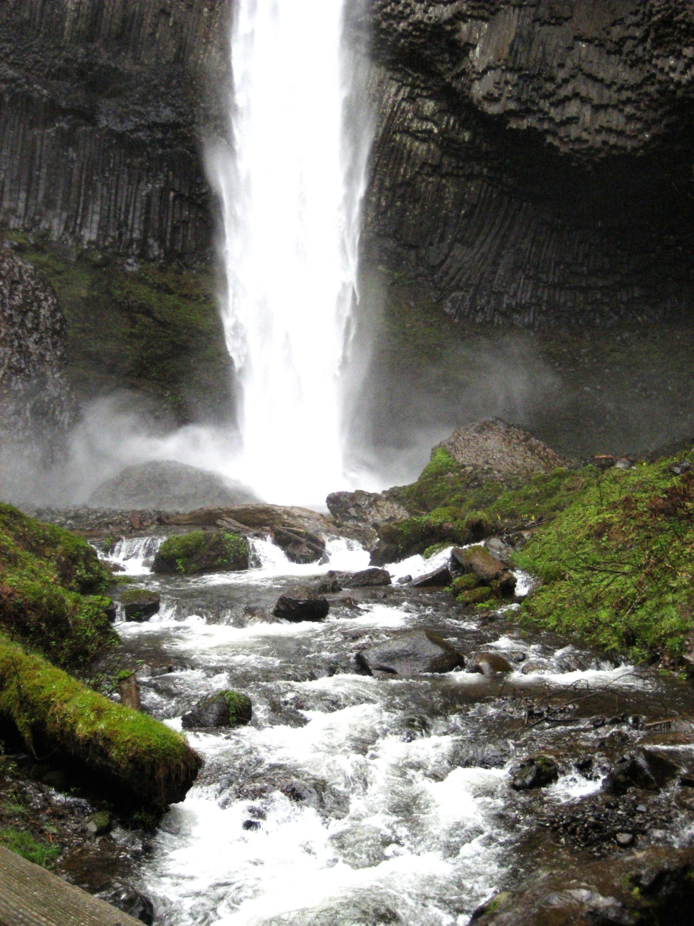Multnomah Falls (Image credit: Michael Theberge) Multnomah Falls