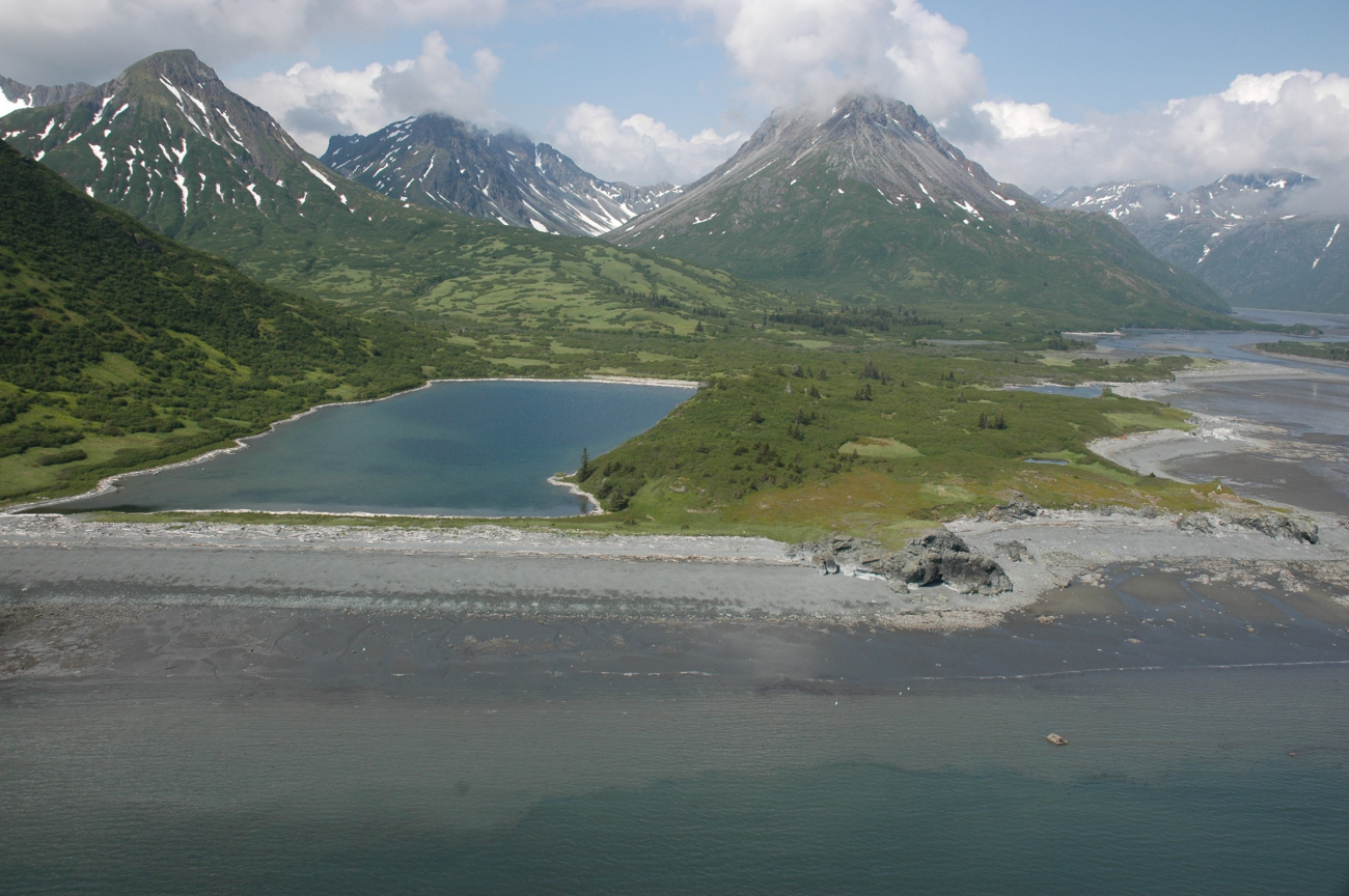 Aerial photograph (Image credit: Alaska ShoreZone Program NOAA/NMFS/AKFSC; Courtesy of Mandy Lindeberg, NOAA/NMFS/AKFSC) Aerial photograph
