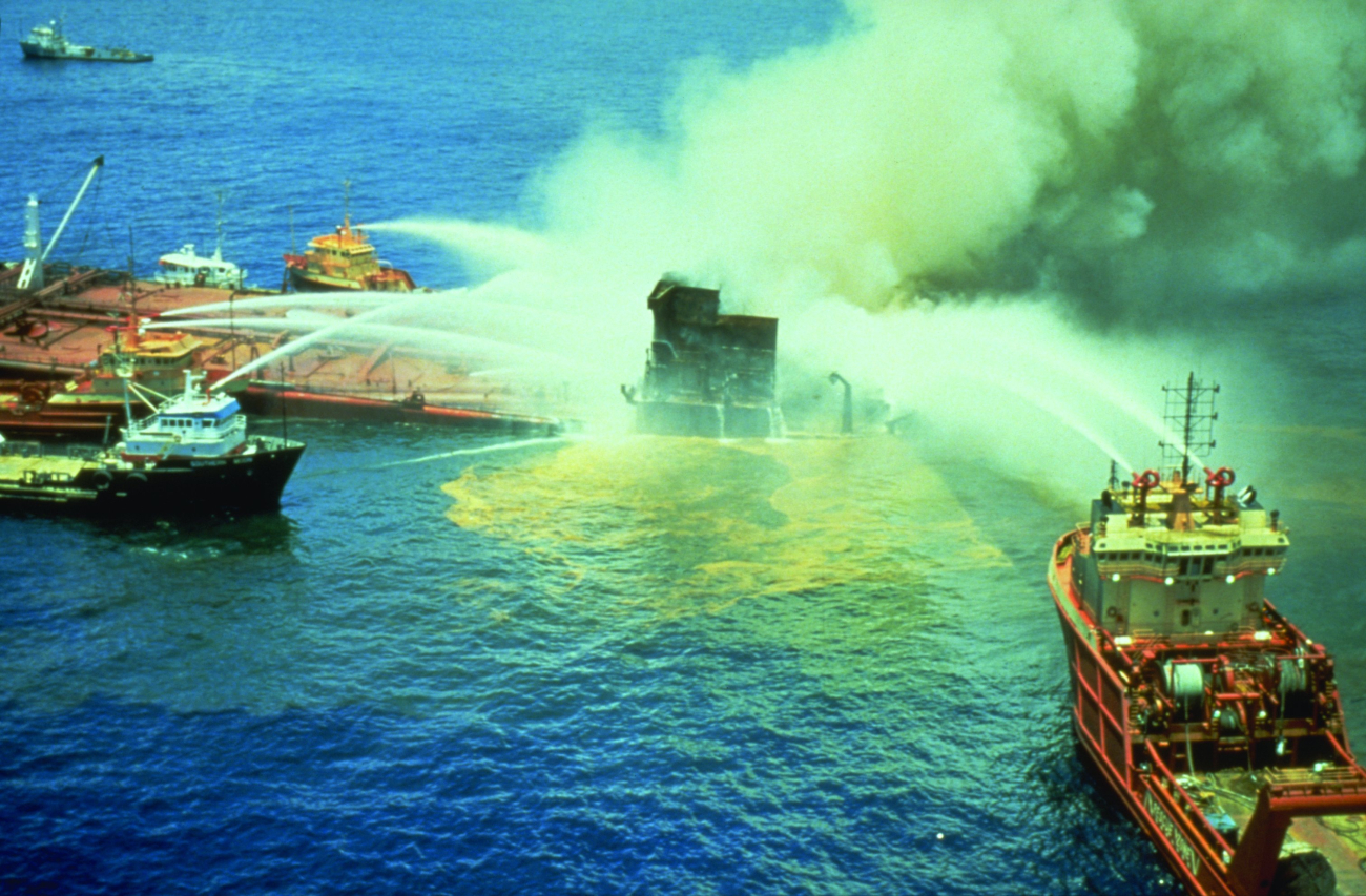 Ixtoc I oil spill (Image credit: Collection of Doug Helton, NOAA/NOS/ORR) Ixtoc I oil spill