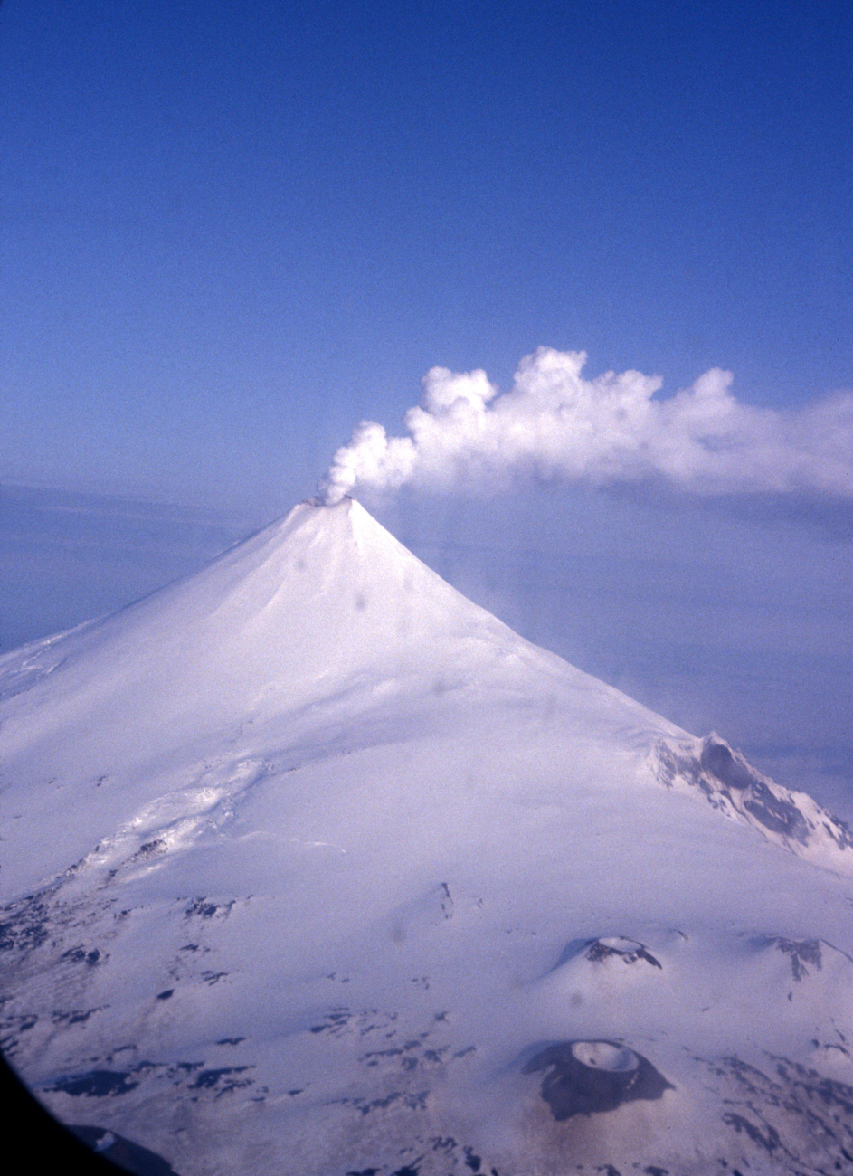 Shishaldin Volcano seen from the air (Image credit: Allen Shimada) Shishaldin Volcano seen from the air
