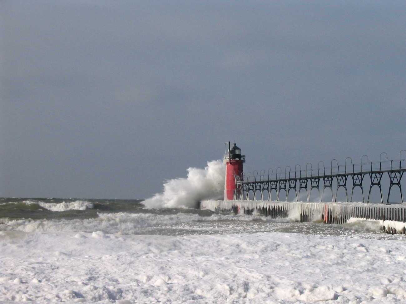 South Haven Lighthouse in a winter storm (Image credit: NOAA/OAR/Great Lakes Environmental Research Laboratory) South Haven Lighthouse in a winter storm