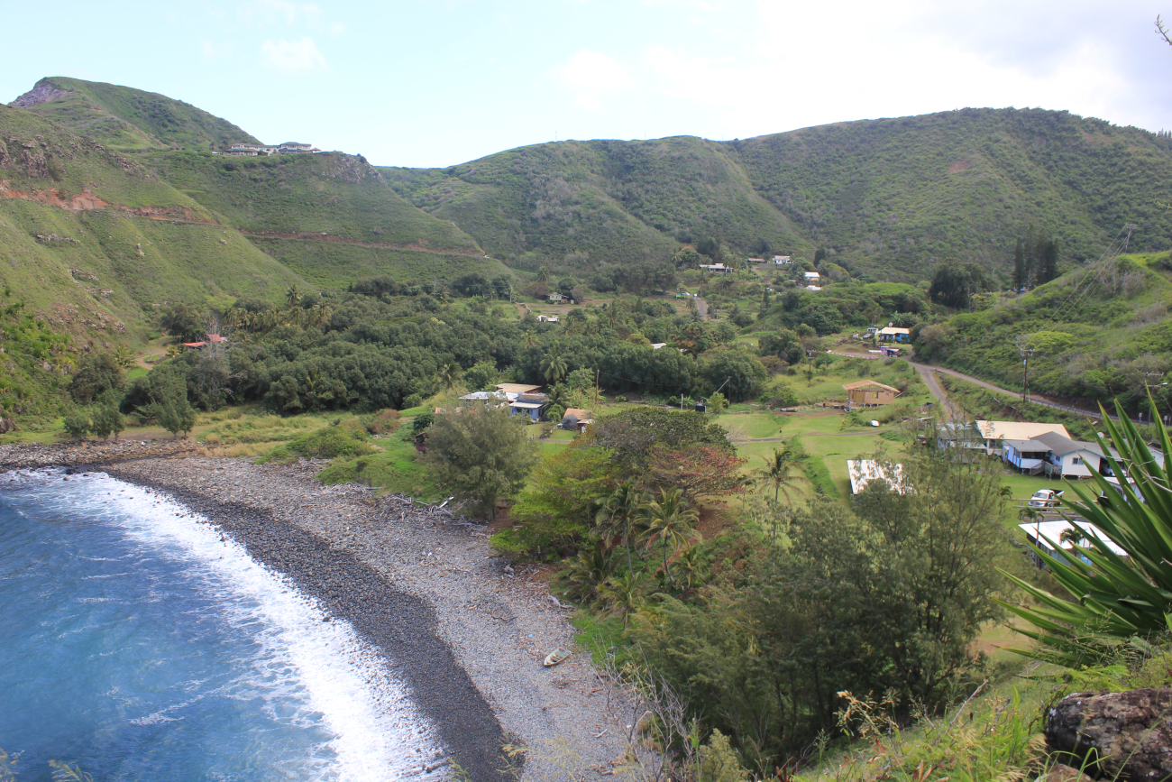 A rural settlement along the Maui coast with a cobble beach lining a quiet cove (Image credit: Dr. John Cloud) A rural settlement along the Maui coast with a cobble beach lining a quiet cove
