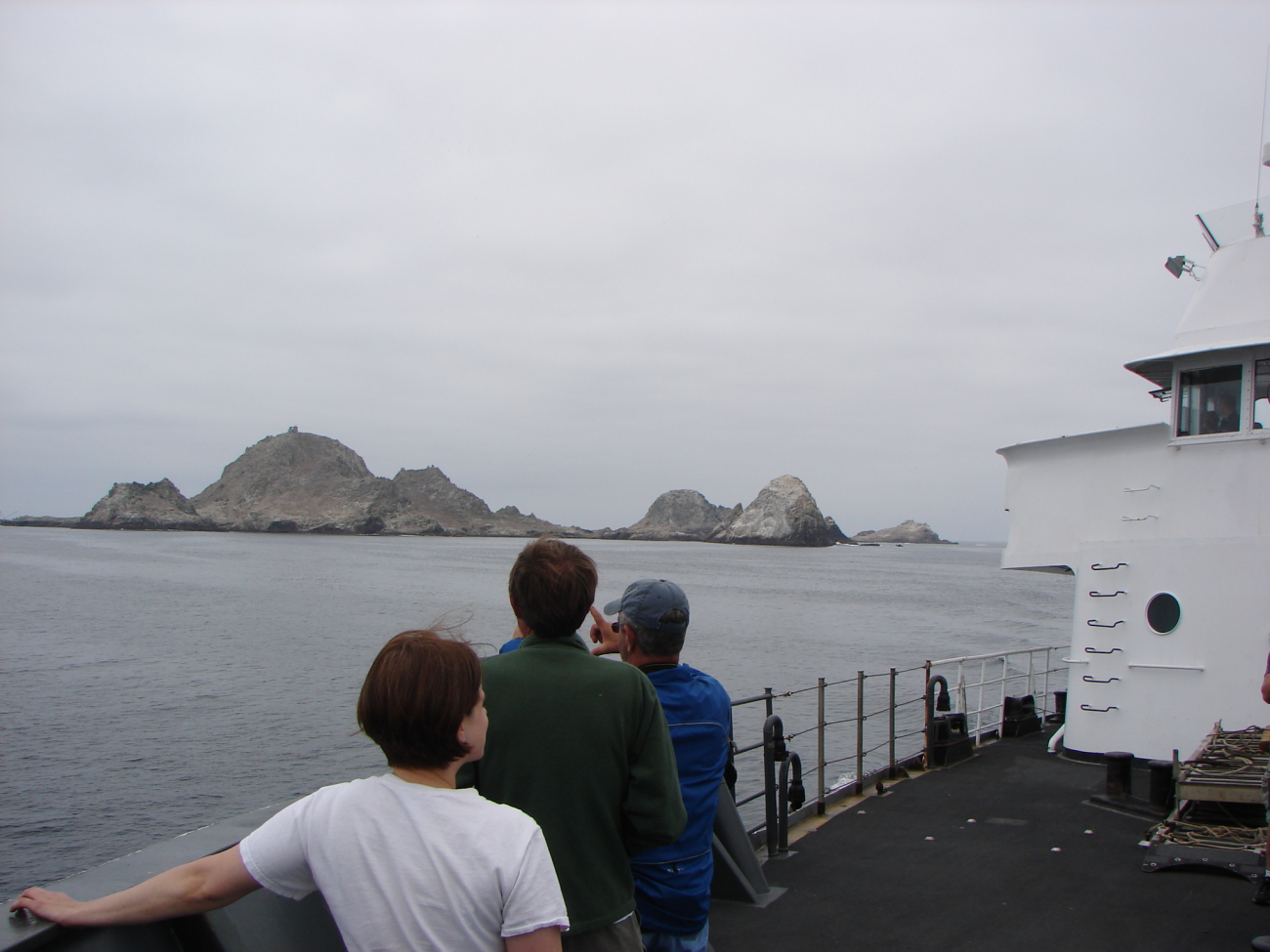 Southern Farallon Islands (Image credit: Crew and Officers of NOAA Ship MILLER FREEMAN) Southern Farallon Islands