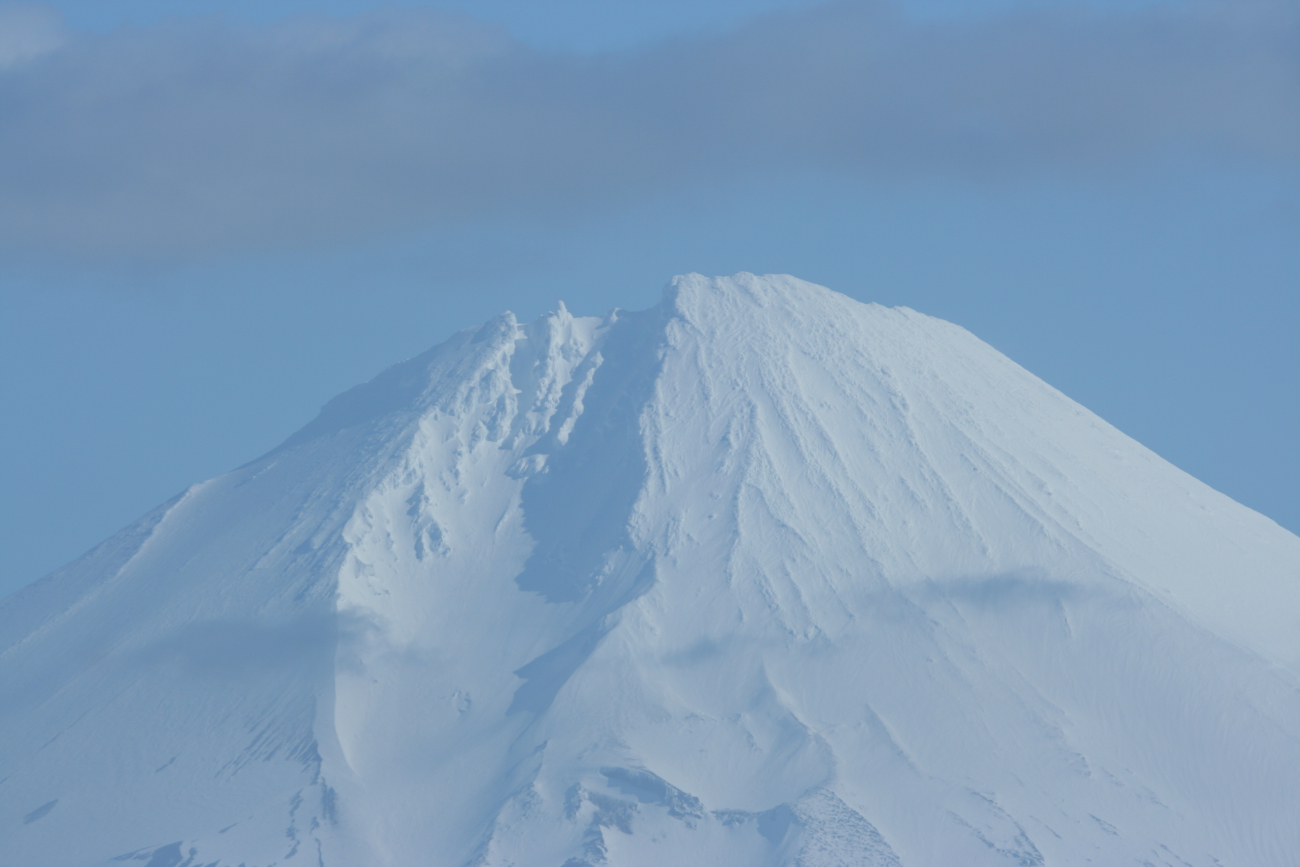 Carlisle Volcano in the Islands of the Four Mountains (Image credit: Crew and Officers of NOAA Ship MILLER FREEMAN) Carlisle Volcano in the Islands of the Four Mountains