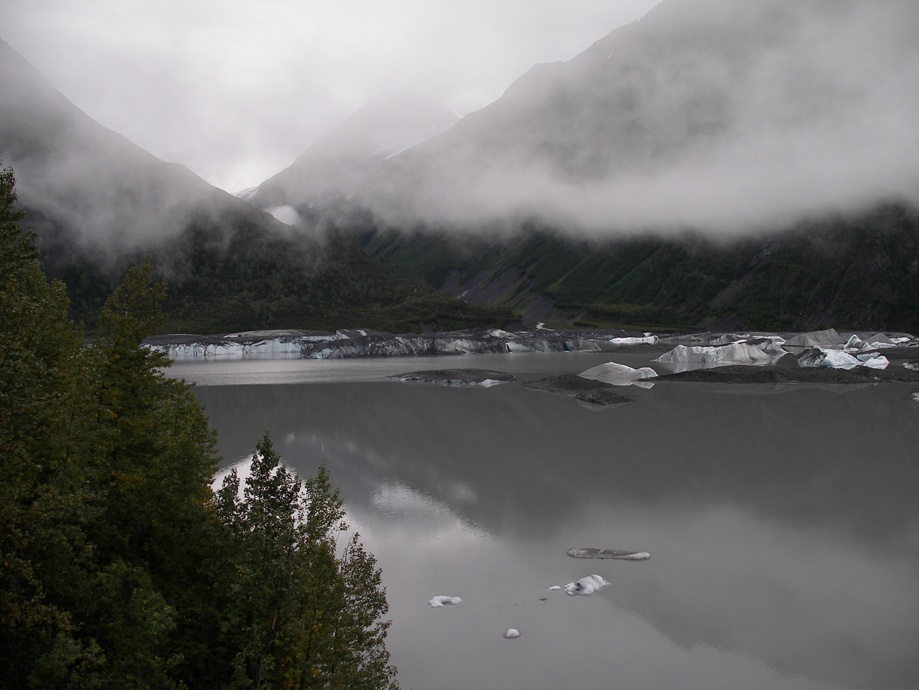 Terminus of Valdez Glacier (Image credit: Crew and Officers of NOAA Ship FAIRWEATHER) Terminus of Valdez Glacier