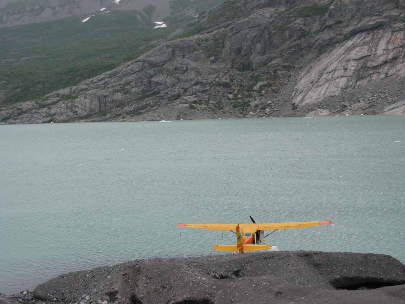 Float plane on Hallo Glacier melt lake (Image credit: Crew and Officers of NOAA Ship FAIRWEATHER) Float plane on Hallo Glacier melt lake