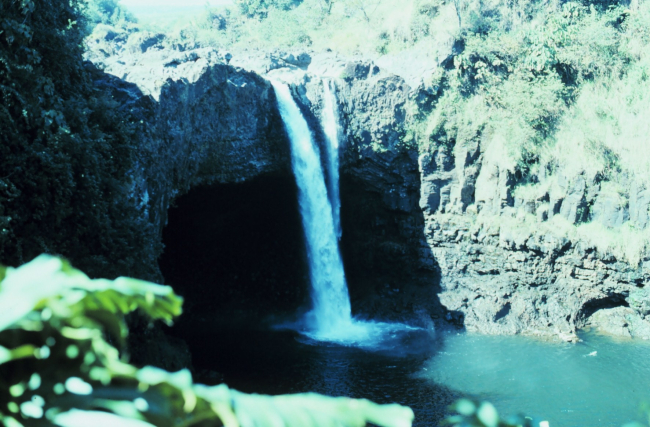 Rainbow Falls in Hilo