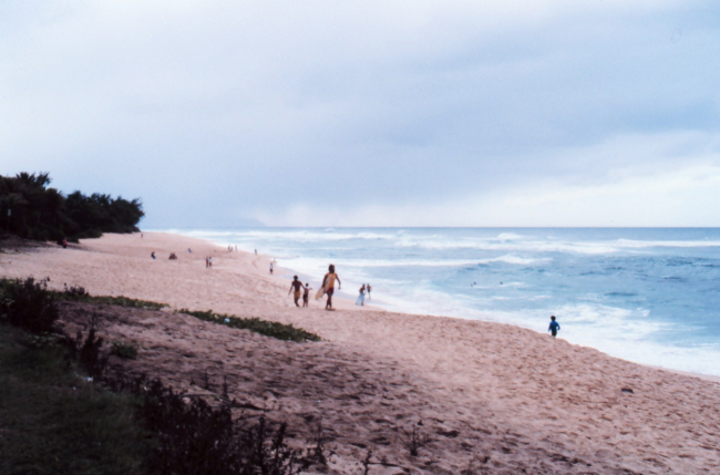 North shore surfing beach
