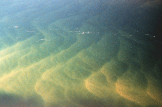 Giant sandwaves as seen from NOAA helicopter during SHOALS Lidarsurvey