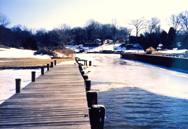 Winter and ice along the Patuxent River