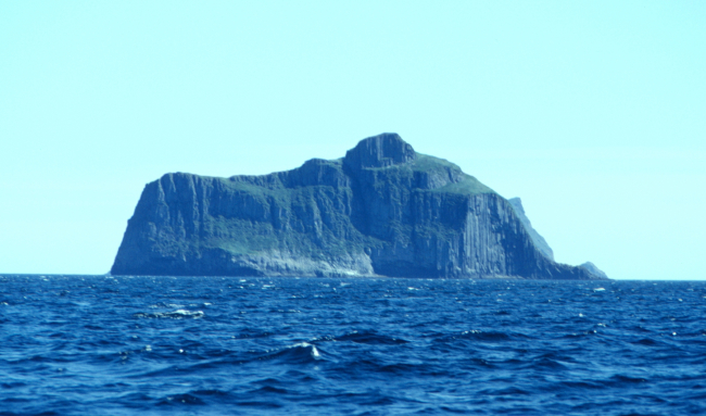 An island in the vicinity of Castle Cape