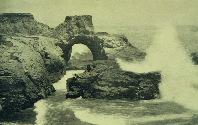 View on Cliff Drive, within city of Santa Cruz