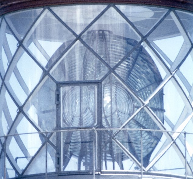 Clamshell lens at Kilauea Lighthouse