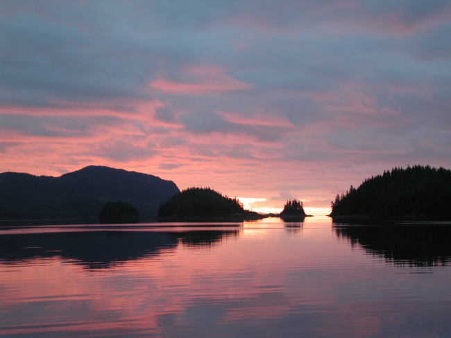 A magnificent sunset at the Bay of Isles