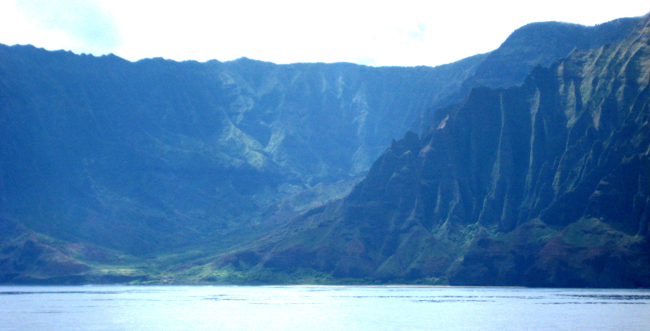 A view from offshore of the Na Pali coast, along the northwest shore of Kauai