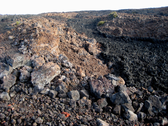 Contrasting colors of aa lava flows