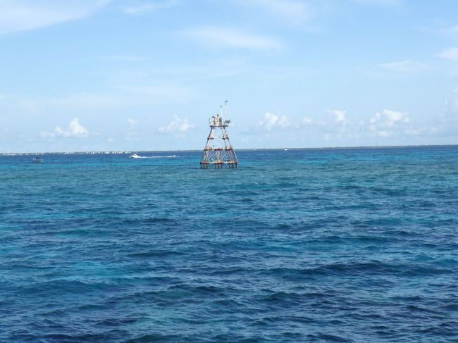 Molasses Reef unmanned light