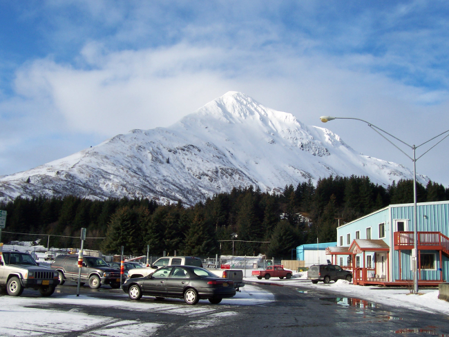 Mount Barometer seen from Kodiak street