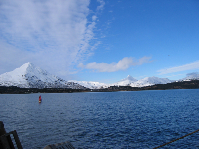Pyramid Peak seen from offshore