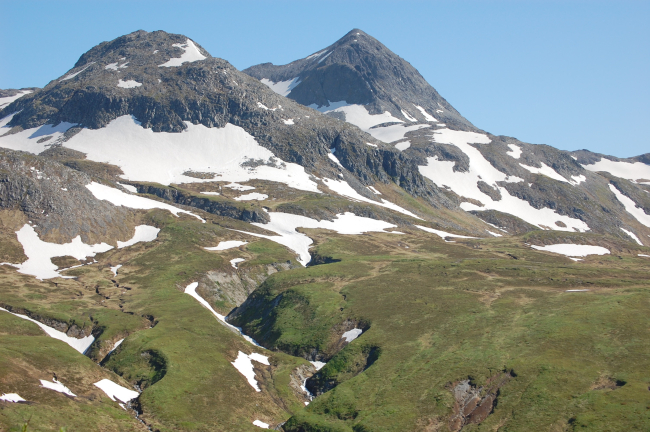 Scenes on a hike to Pyramid Mountain