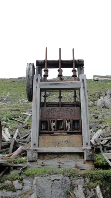 An old stamp mill, a reminder of the source of the name of this area - Tin City